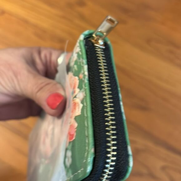 Frida inspired Zipper wallet w/ two sides for credit cards/inside zipper pocket - Picture 3 of 8